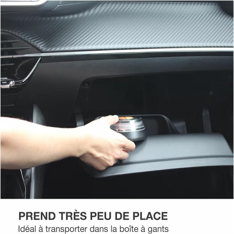 La balise V16 Irovami tient dans la boîte à gants – gain de place optimal