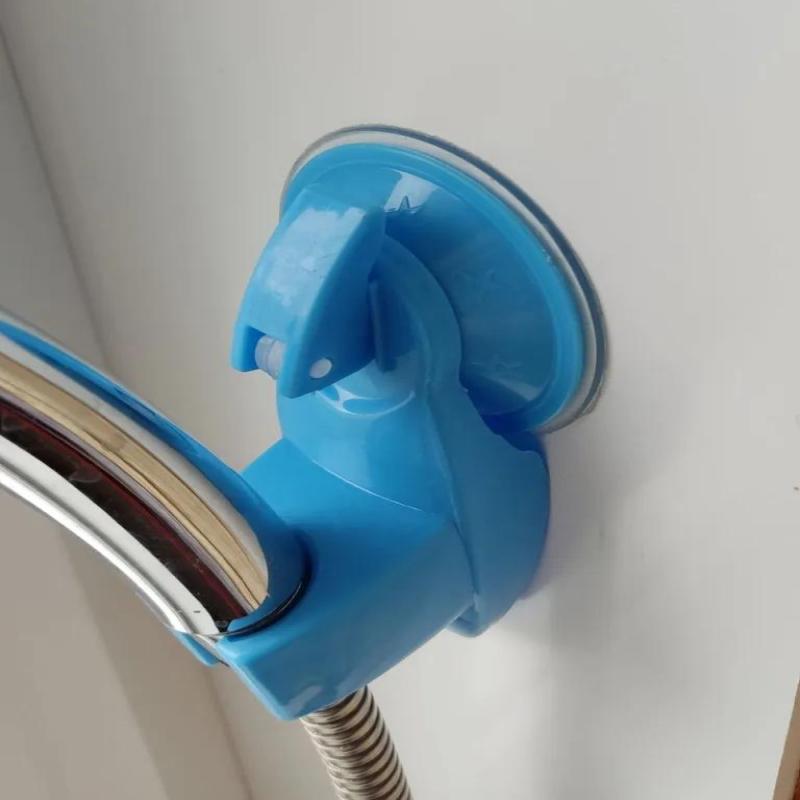 Support de douche en situation ( mur de carrelage)