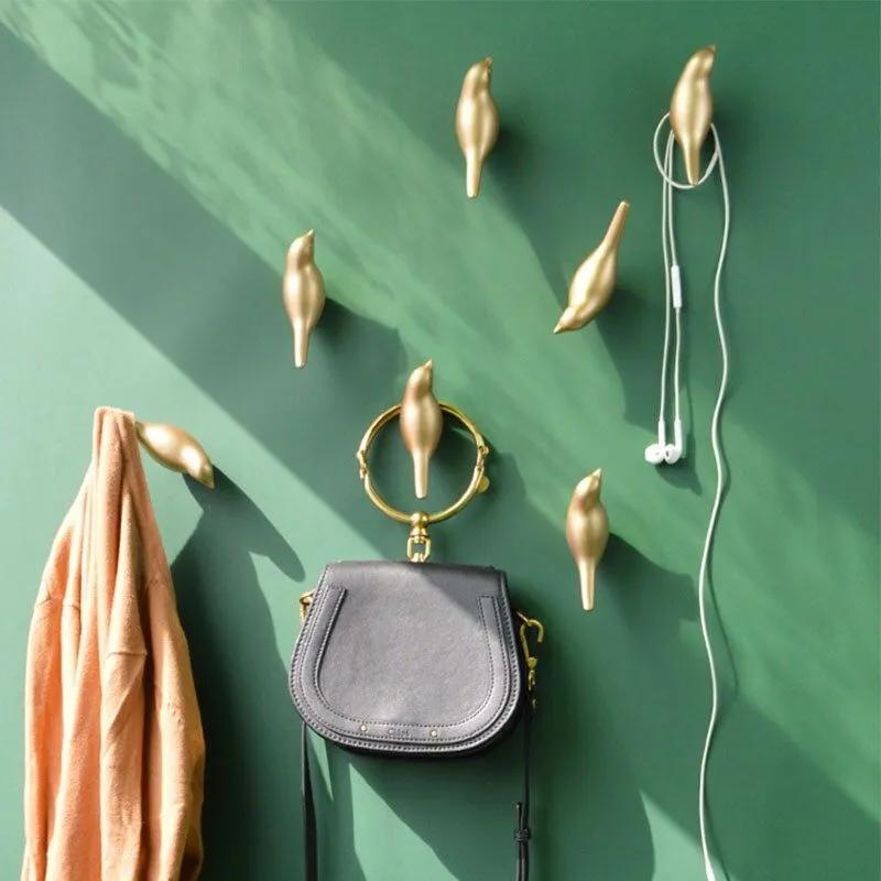Soporte de pared dorado - descripción general
