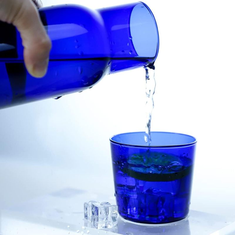 Ensemble carafe et verre - design compact et élégant
