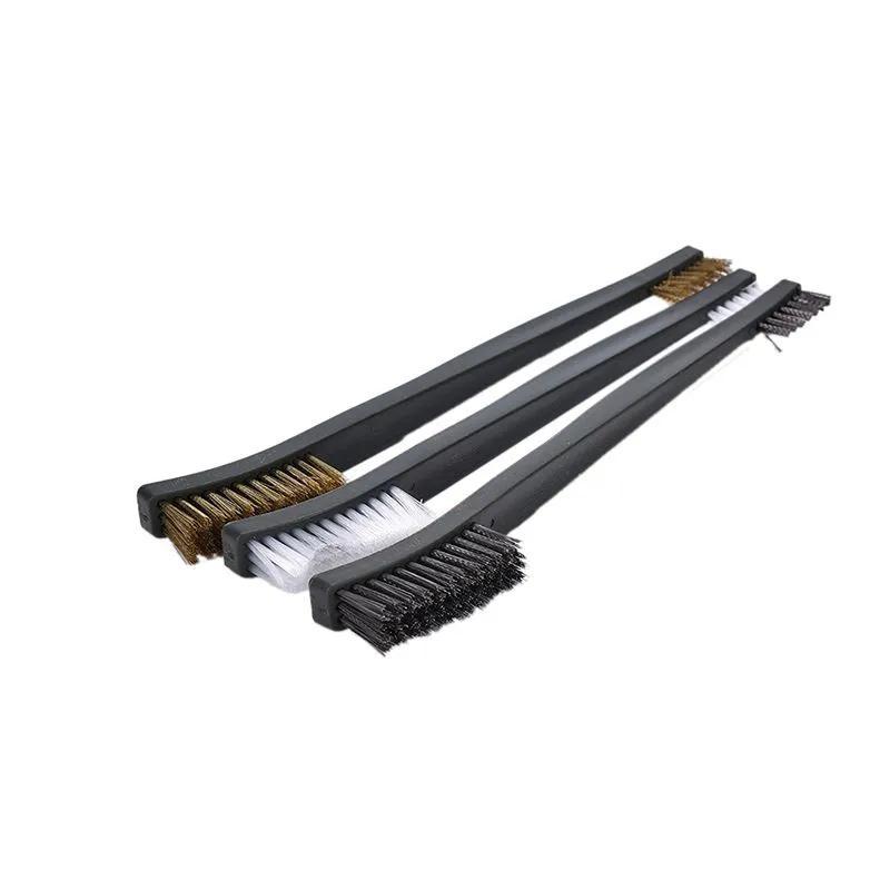 Utilisation des brosses Irovami pour nettoyage de cuisinière à gaz et atelier