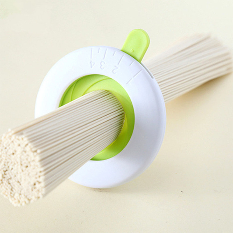 Utilisation – insérer les spaghetti secs dans l'ouverture calibrée