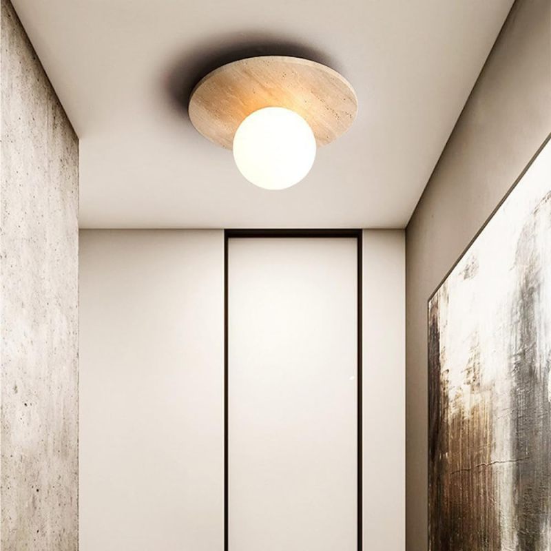 Lámpara en un dormitorio