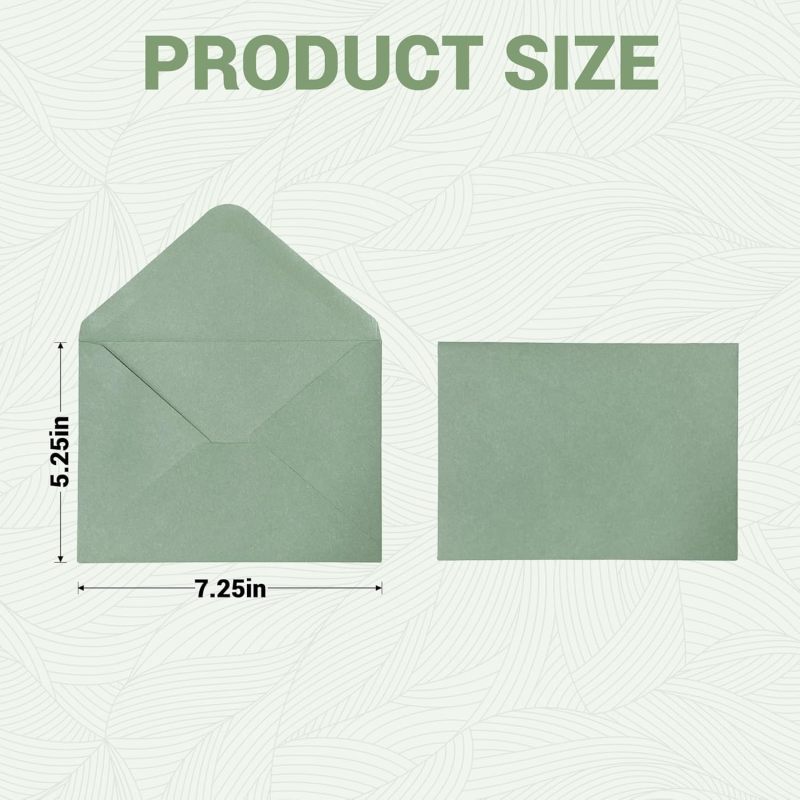 Enveloppes vert sauge avec cartes d'invitation